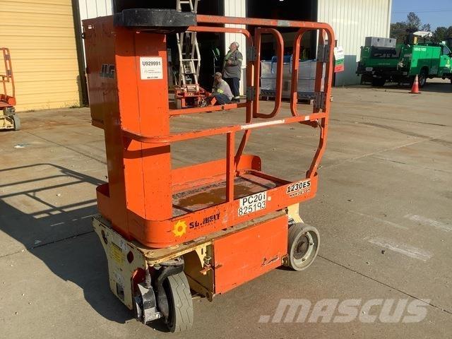 JLG 1230ES Vertikaalsed mast tõstukid