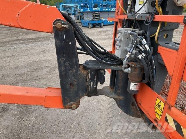 JLG 1350SJP Iseliikuvad poomtõstukid
