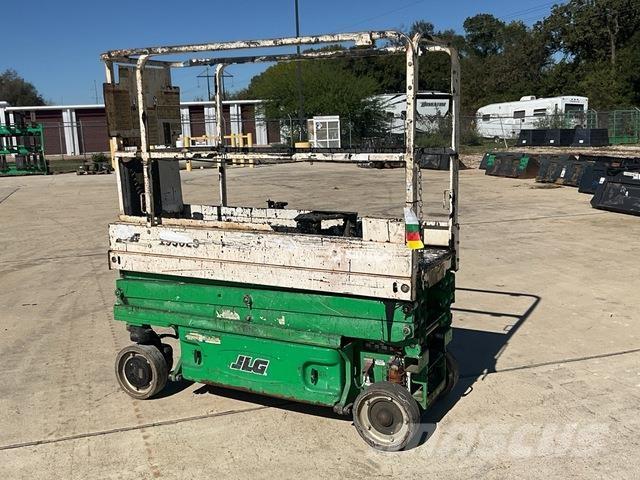 JLG 1930 ES Käärtõstukid