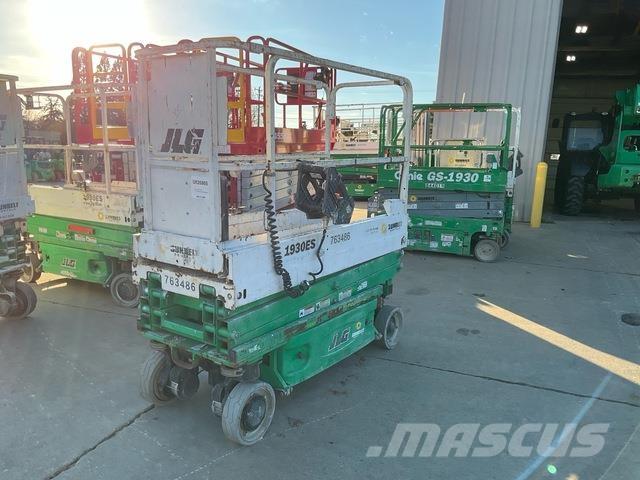 JLG 1930 ES Käärtõstukid