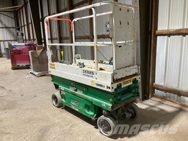 JLG 1930 ES Käärtõstukid