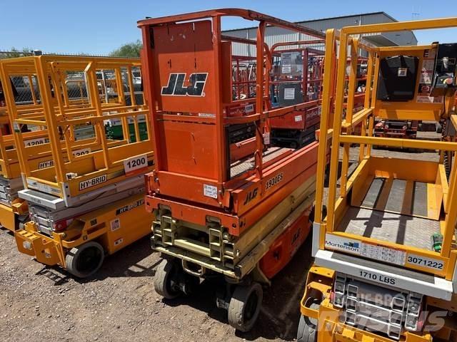 JLG 1930ES Käärtõstukid