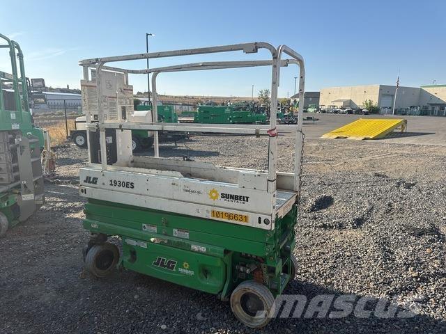 JLG 1930ES Käärtõstukid