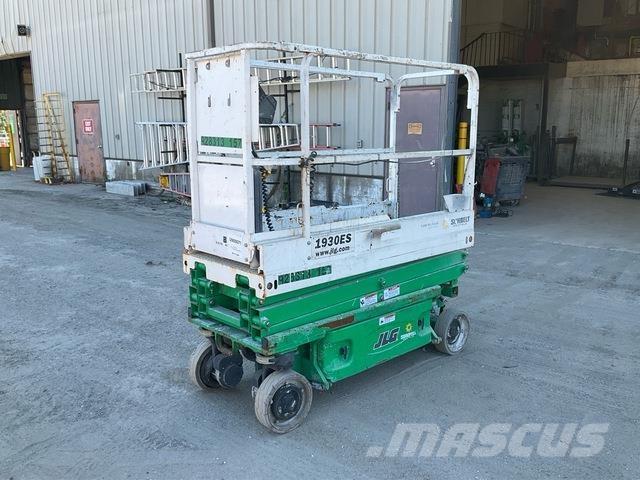 JLG 1930ES Käärtõstukid