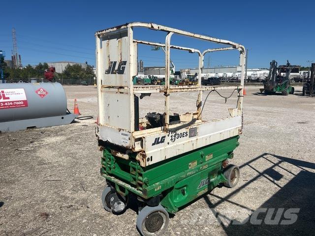 JLG 1930ES Käärtõstukid