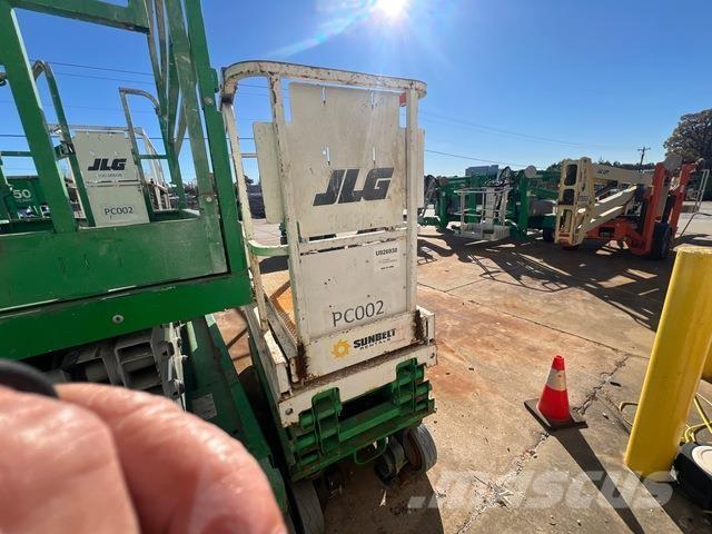 JLG 1930ES Käärtõstukid