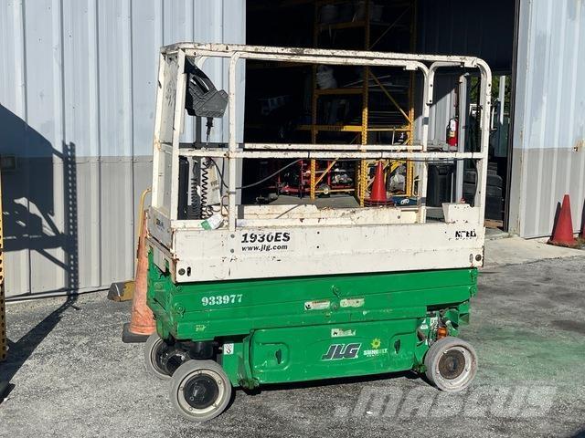 JLG 1930ES Käärtõstukid