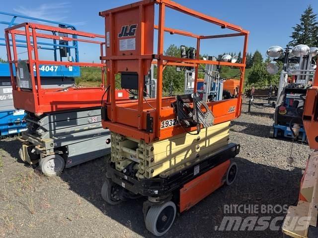 JLG 1932R Käärtõstukid