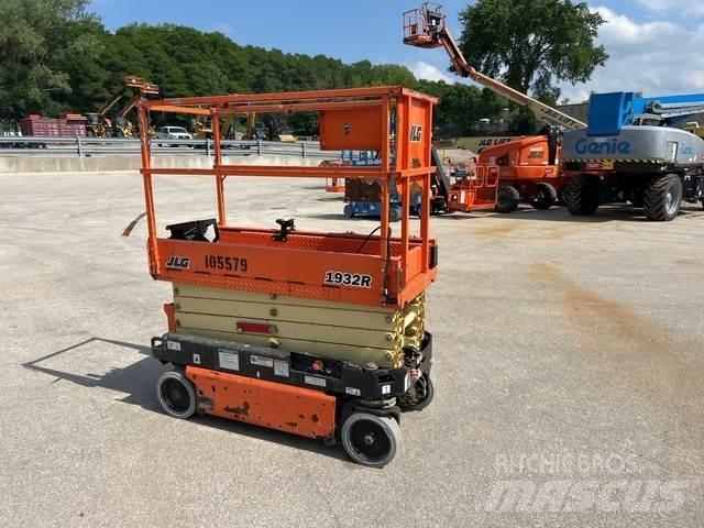 JLG 1932R Käärtõstukid