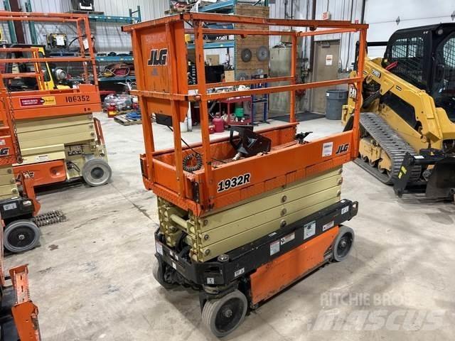 JLG 1932R Käärtõstukid