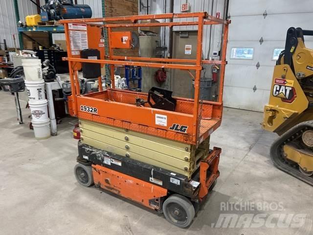 JLG 1932R Käärtõstukid