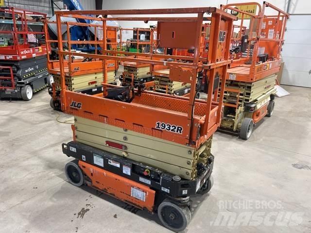 JLG 1932R Käärtõstukid