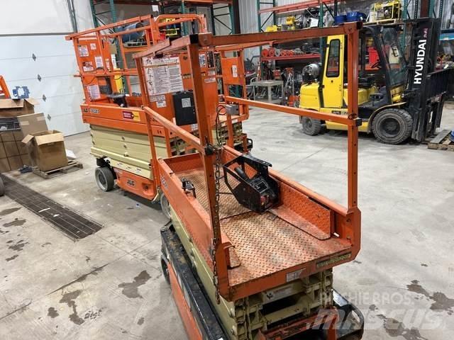 JLG 1932R Käärtõstukid