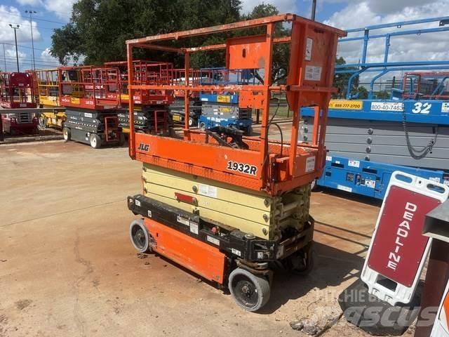 JLG 1932R Käärtõstukid