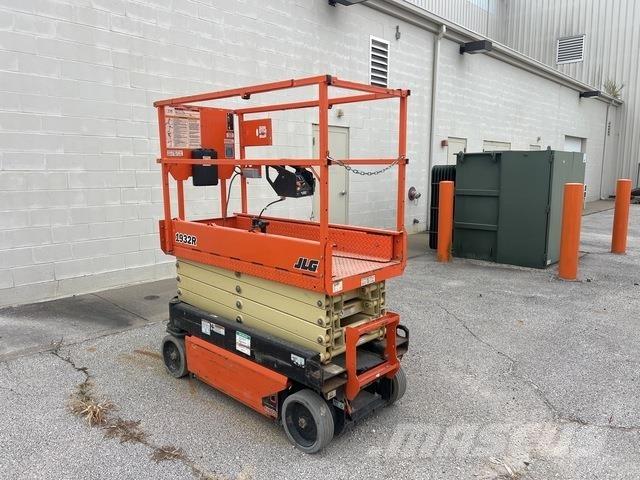 JLG 1932R Käärtõstukid