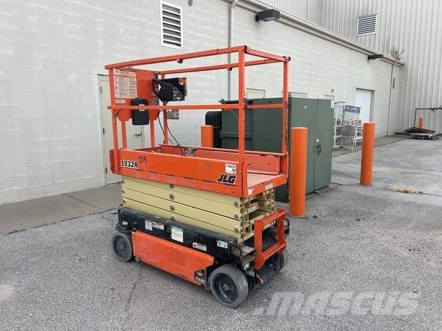 JLG 1932R Käärtõstukid