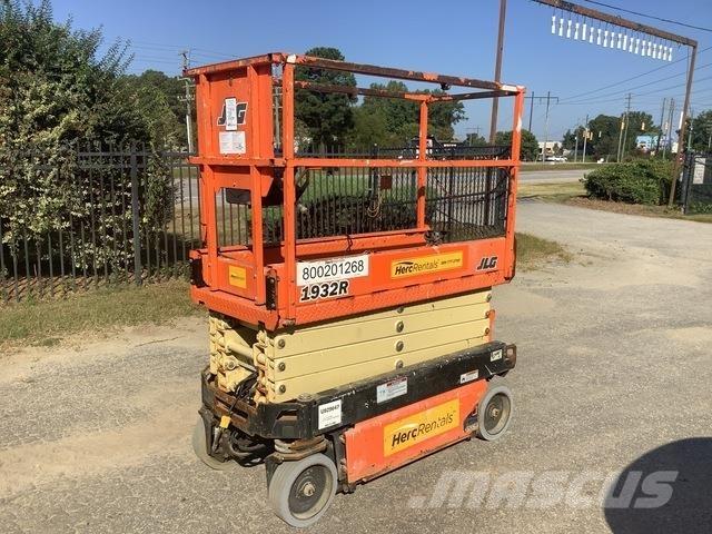 JLG 1932R Käärtõstukid