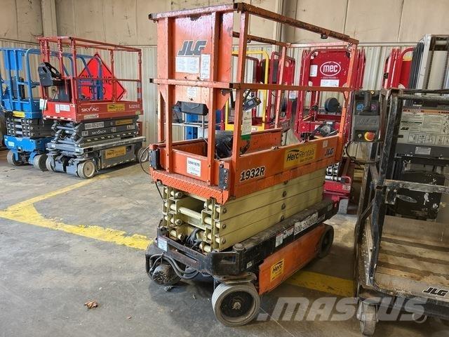 JLG 1932R Käärtõstukid