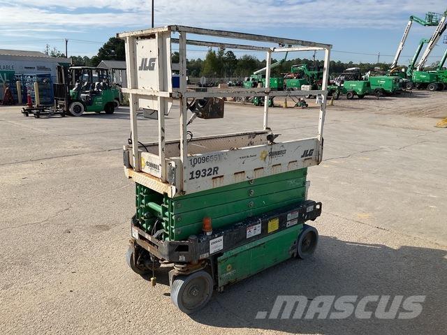 JLG 1932R Käärtõstukid