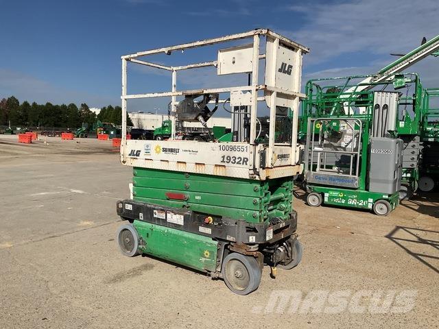 JLG 1932R Käärtõstukid
