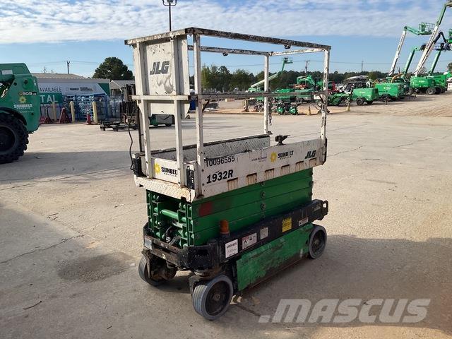 JLG 1932R Käärtõstukid