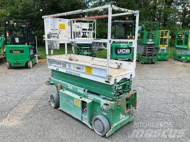 JLG 1932RS Käärtõstukid