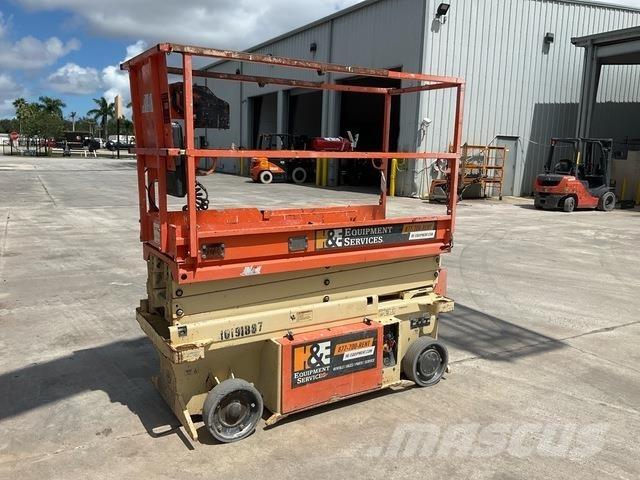JLG 1932RS Käärtõstukid