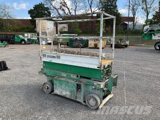 JLG 1932RS Käärtõstukid