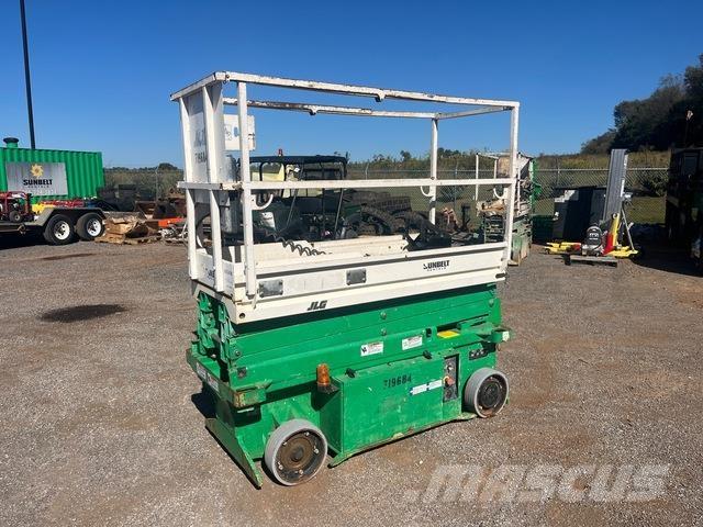 JLG 1932RS Käärtõstukid