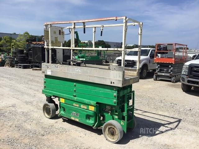 JLG 2630ES Käärtõstukid