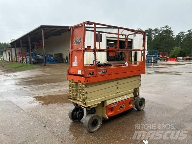 JLG 2632ES Käärtõstukid