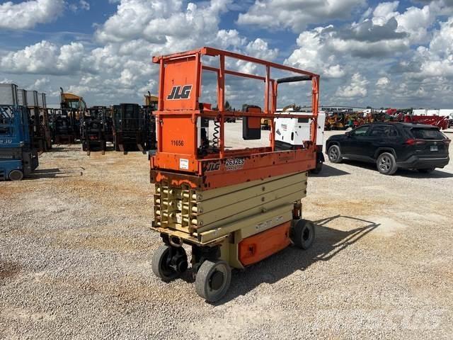 JLG 2632ES Käärtõstukid