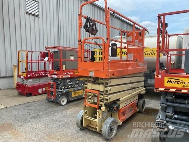 JLG 2632ES Käärtõstukid