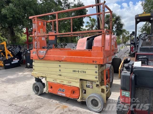 JLG 2632ES Käärtõstukid
