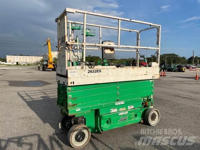 JLG 2632ES Käärtõstukid
