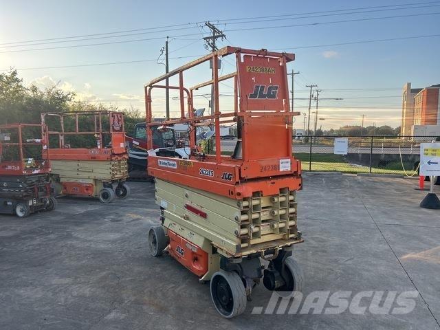 JLG 2632ES Käärtõstukid