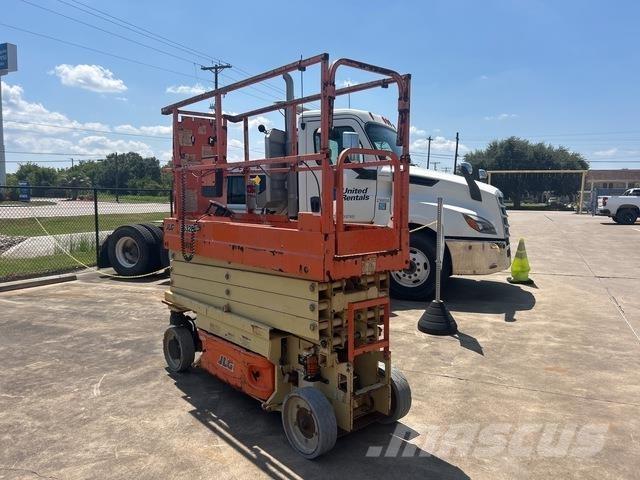 JLG 2632ES Käärtõstukid
