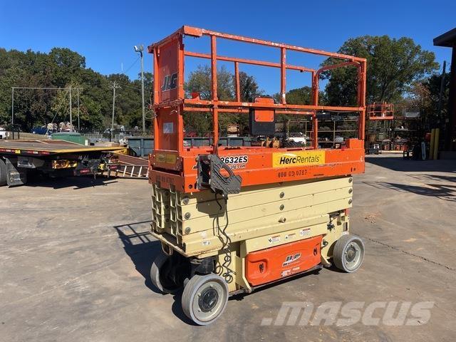 JLG 2632ES Käärtõstukid