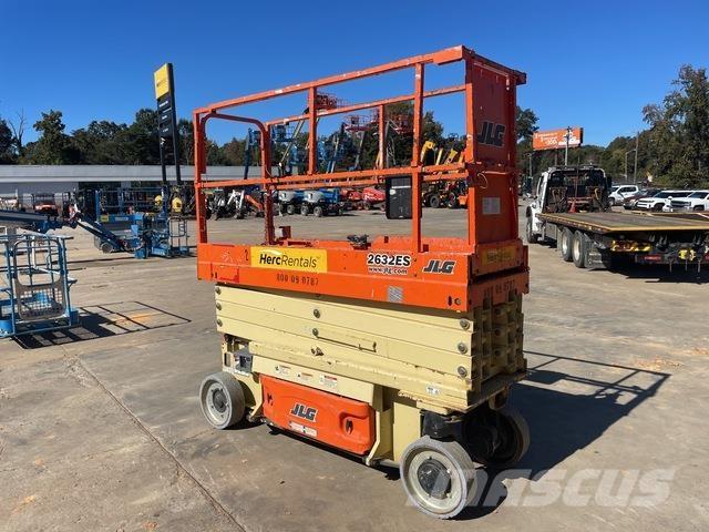 JLG 2632ES Käärtõstukid