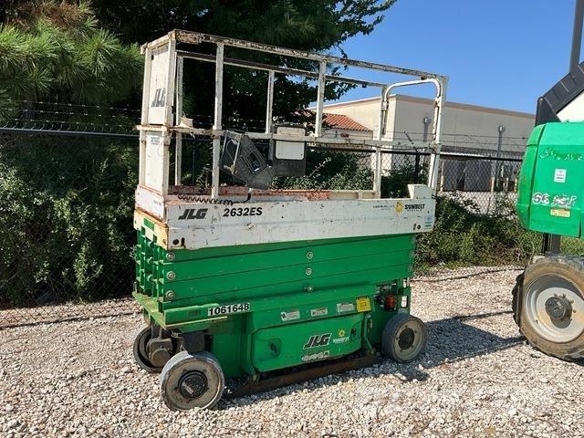 JLG 2632ES Käärtõstukid