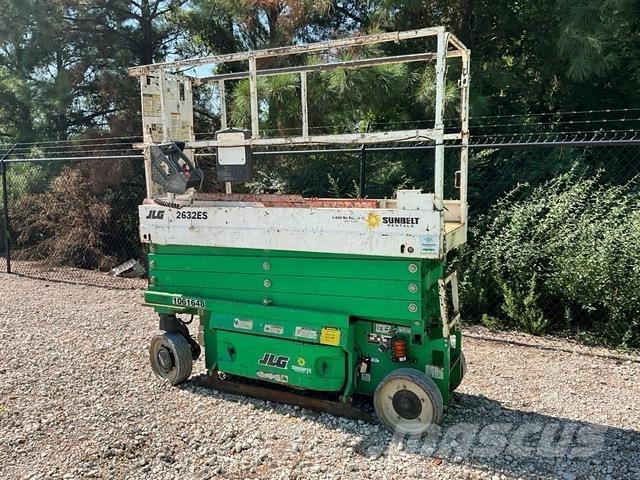 JLG 2632ES Käärtõstukid