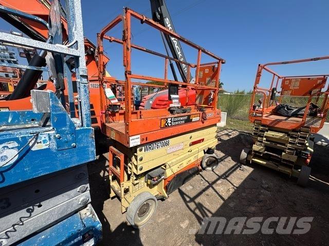 JLG 2632ES Käärtõstukid