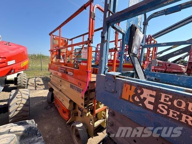 JLG 2632ES Käärtõstukid