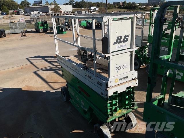 JLG 2632ES Käärtõstukid