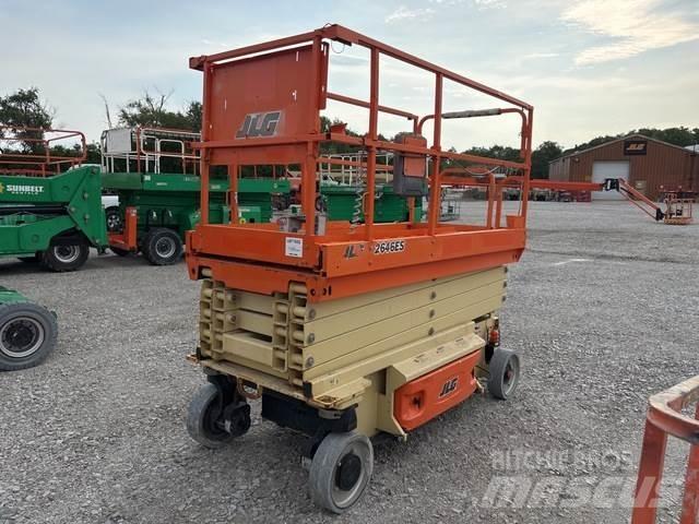 JLG 2646ES Käärtõstukid
