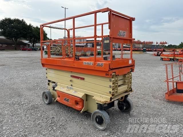 JLG 2646ES Käärtõstukid