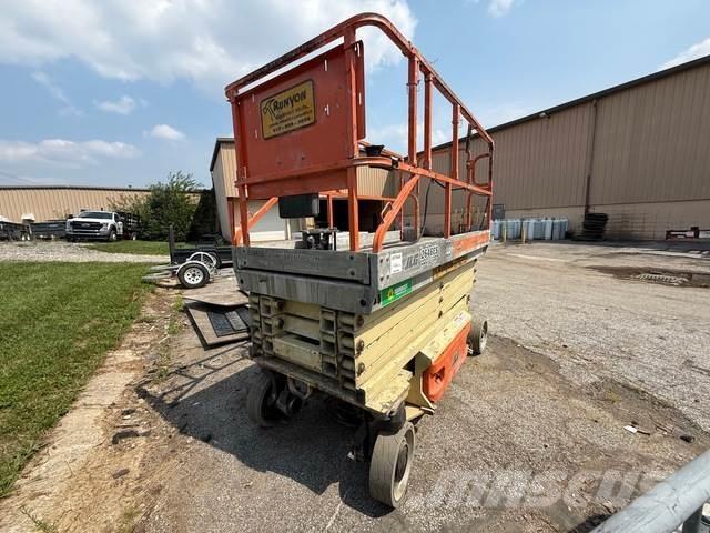 JLG 2646ES Käärtõstukid