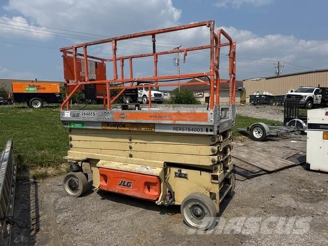 JLG 2646ES Käärtõstukid