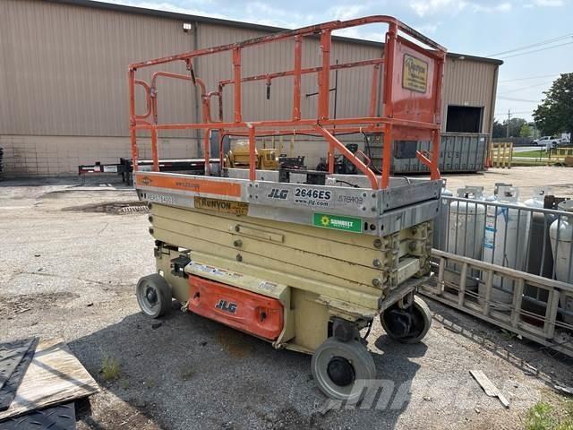 JLG 2646ES Käärtõstukid