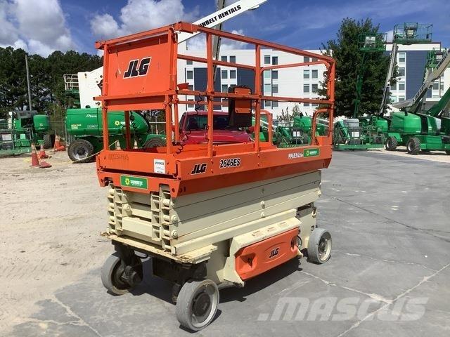 JLG 2646ES Käärtõstukid